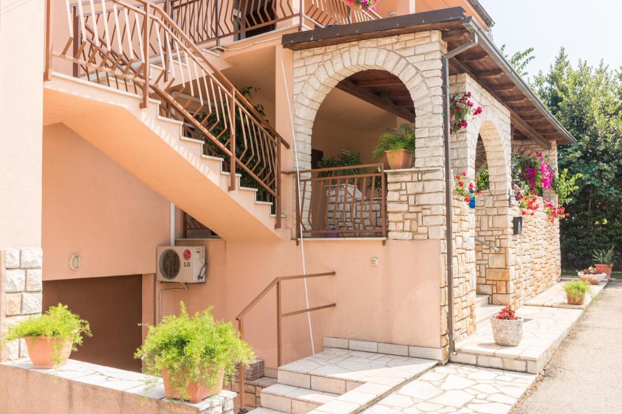 Apartments Ivica 1706 Ližnjan Zewnętrze zdjęcie